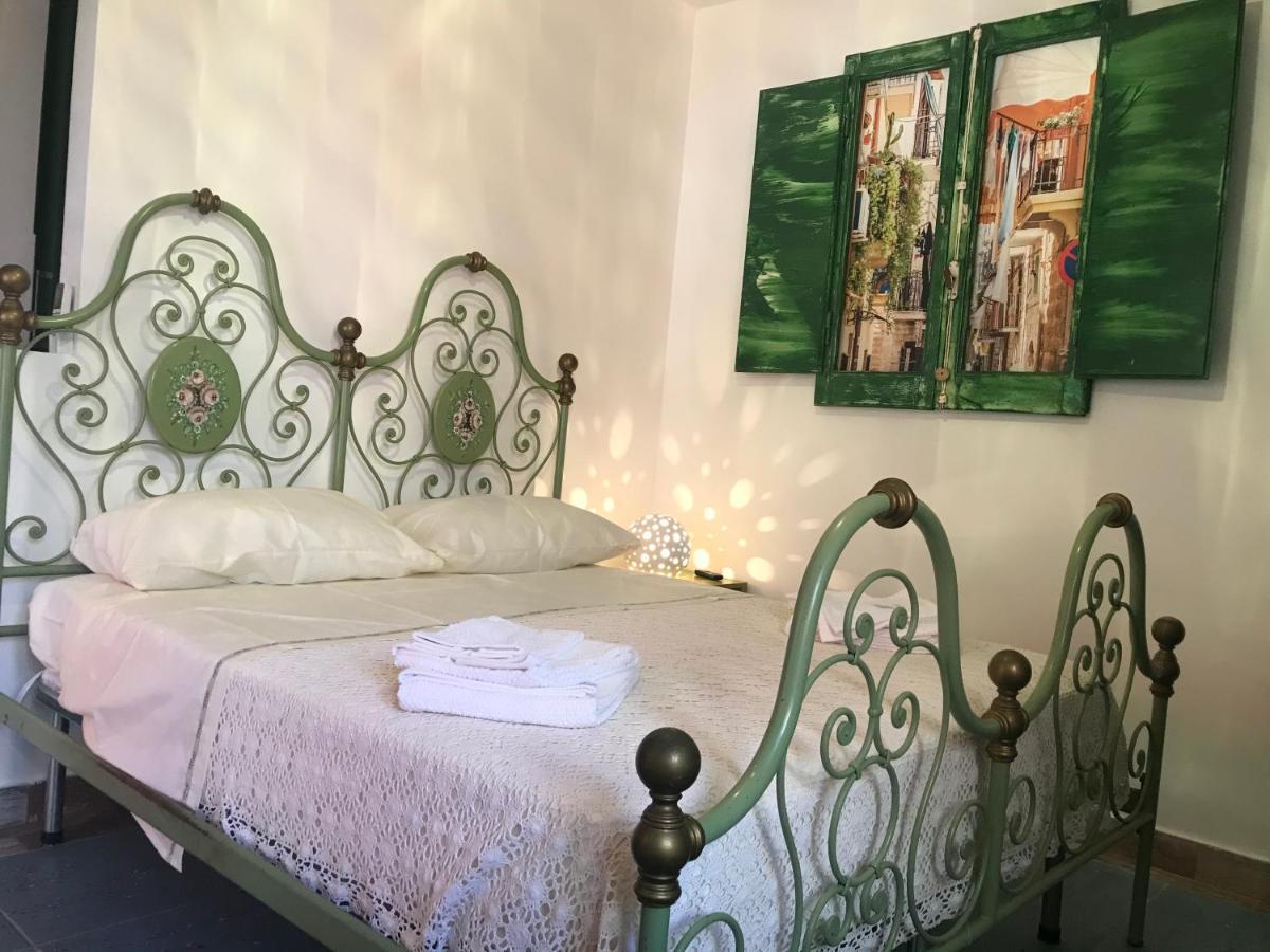 Bed and Breakfast La Pappaghezza Барі Екстер'єр фото